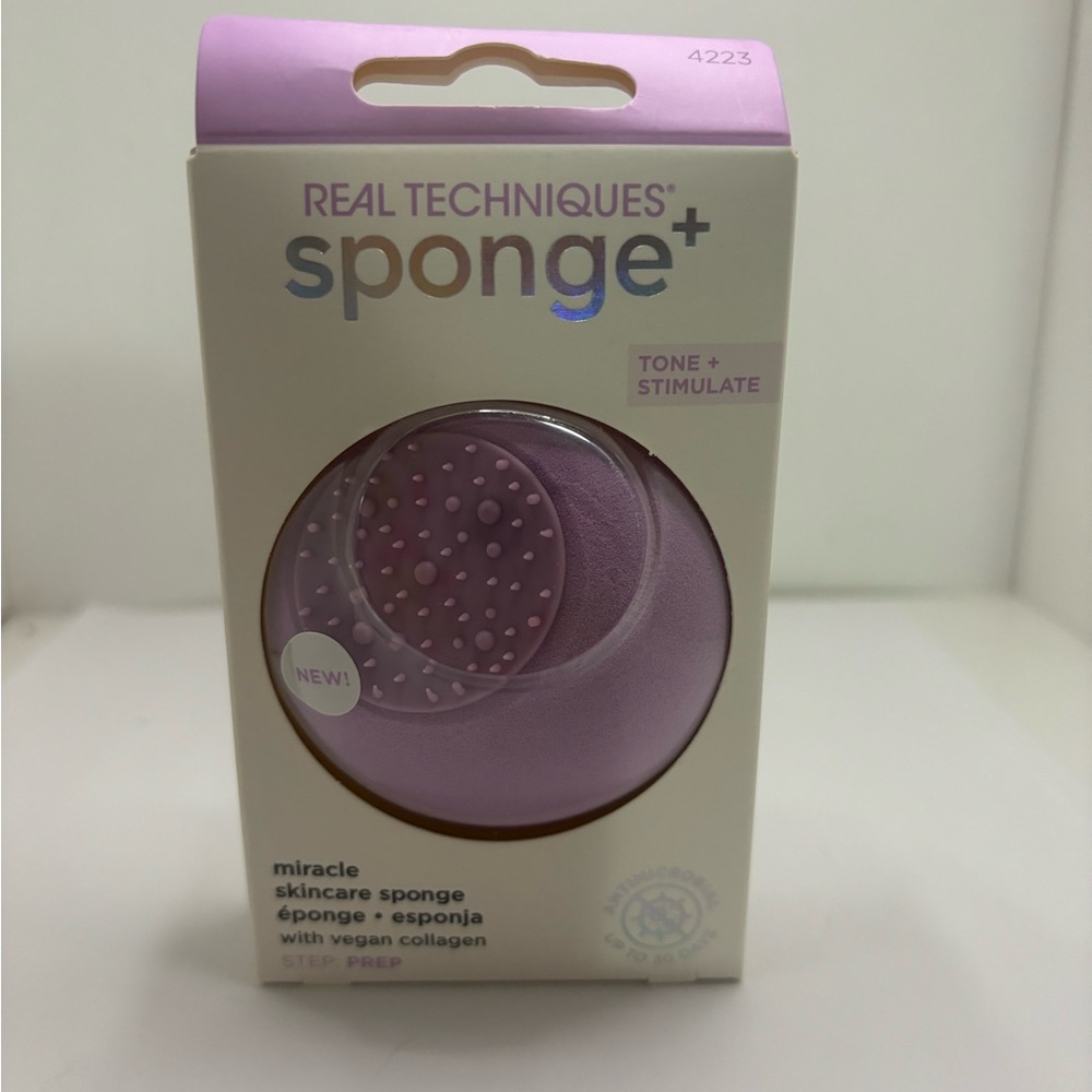 💋5/$25💋 Real techniques miracle skincare sponge